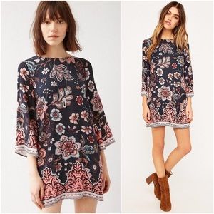 UO Ecote Gineva Floral Navy Shift Mini Dress